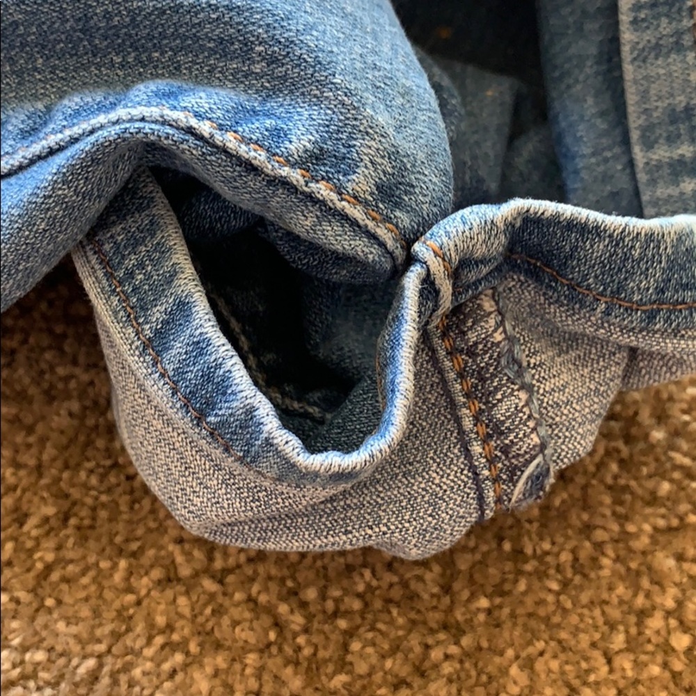 Levi’s Capris - image 7